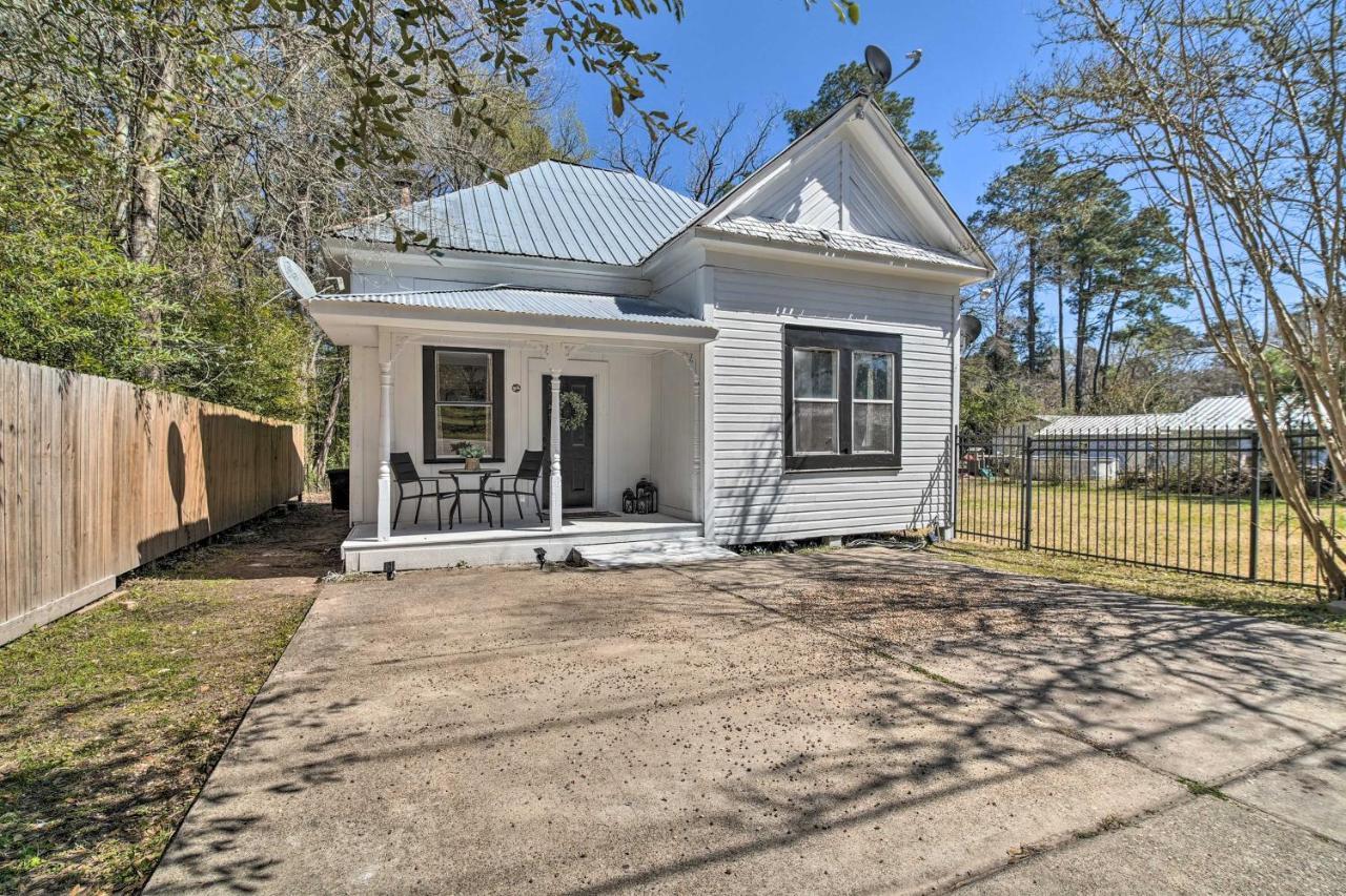 Вилла Cozy Livingston House With Fenced Yard And Patio! Экстерьер фото